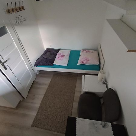 Stas-Przy Szkole Nr3 W Skawie Skawa Zimmer foto