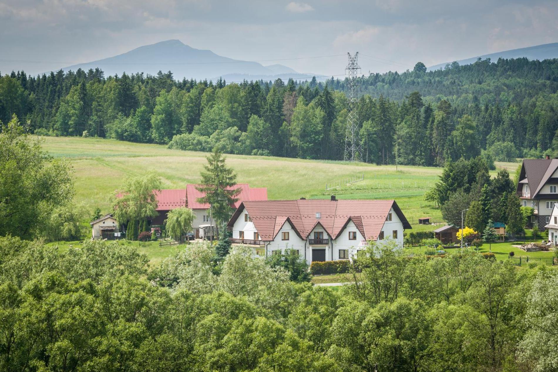 Stas-Przy Szkole Nr3 W Skawie Skawa Exterior foto