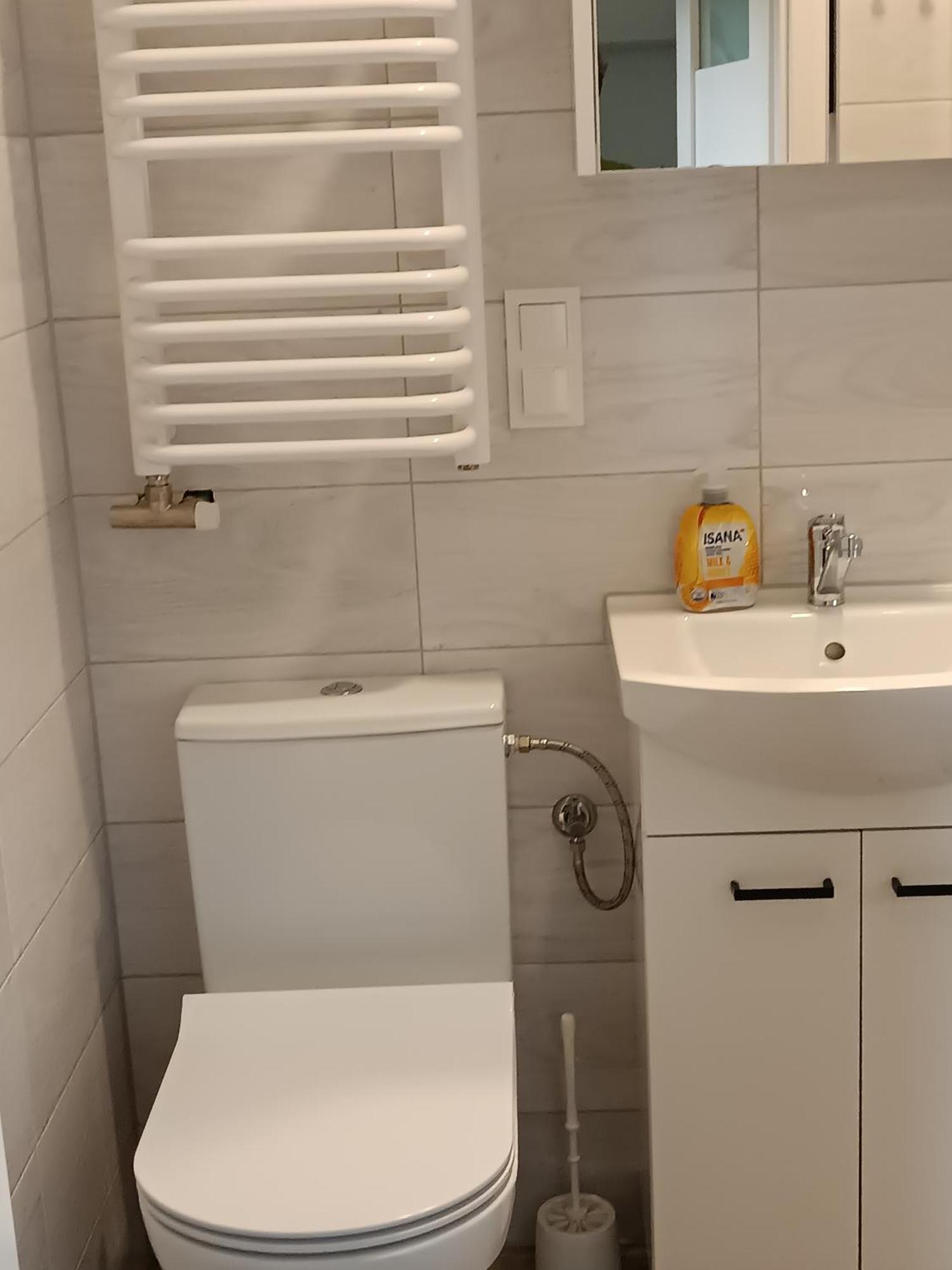 Stas-Przy Szkole Nr3 W Skawie Skawa Zimmer foto